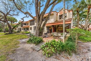 Photo of Listing #F10548055