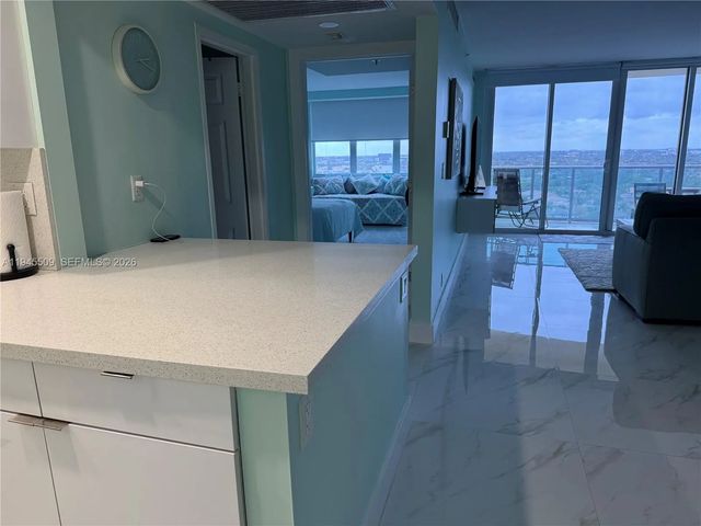3 of 12 - 2501 S Ocean Drive #1530, Hollywood, FL