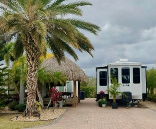 Photo of Listing #F10549331