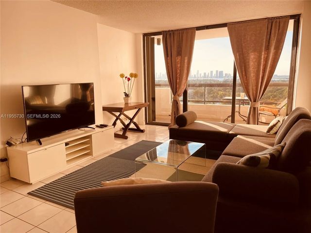 3 of 24 - 2555 Collins Avenue #1804, Miami Beach, FL