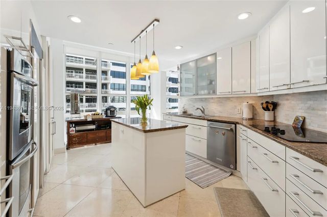 4 of 30 - 10225 Collins Avenue #904, Bal Harbour, FL