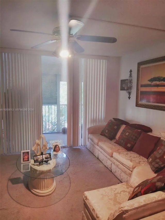 5 of 7 - 3121 Nw 47th Terrace #411, Lauderdale Lakes, FL