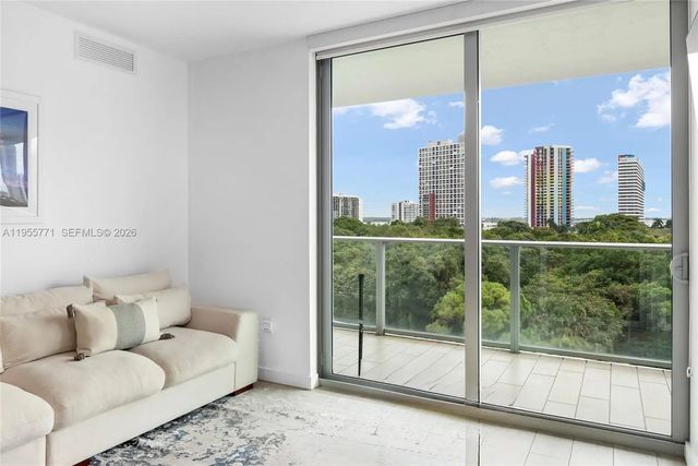 2 of 31 - 1600 Sw 1st Avenue #707, Miami, FL