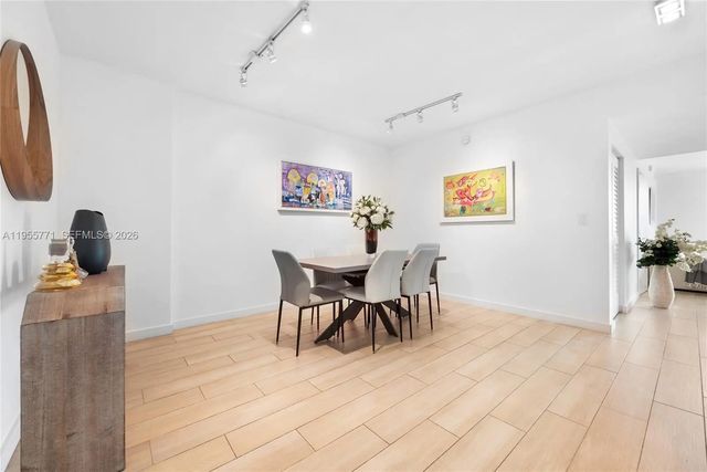 5 of 31 - 1600 Sw 1st Avenue #707, Miami, FL