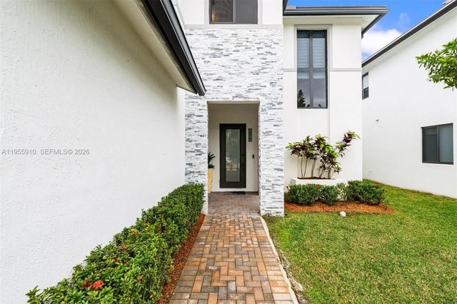 4 of 50 - 8086 Nw 47th Terrace, Doral, FL