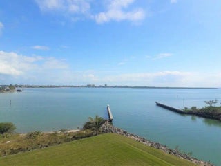 Photo of Listing #R11159333