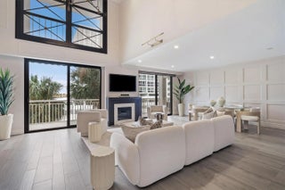 Photo of Listing #F10548571