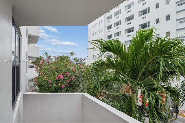 2 of 12 - 4301 Collins Avenue #202, Miami Beach, FL
