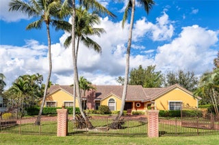 Photo of Listing #F10549474