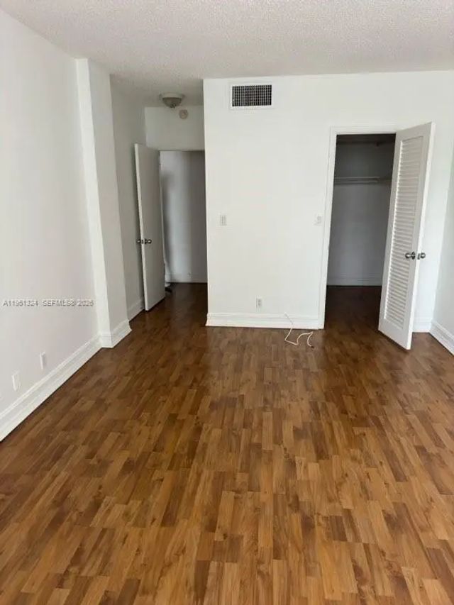 5 of 26 - 1455 N Treasure Drive #2c, North Bay Village, FL