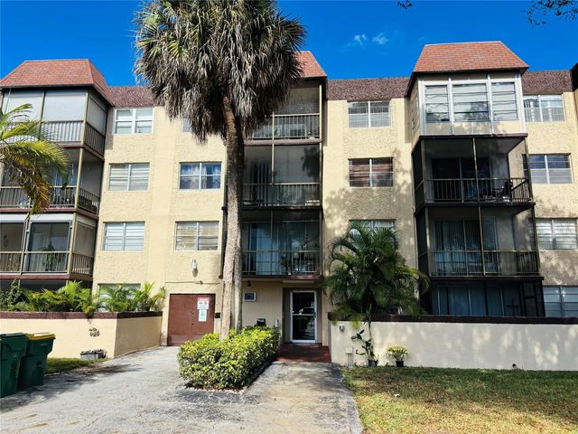 7300 Nw 17th Street #202, Plantation