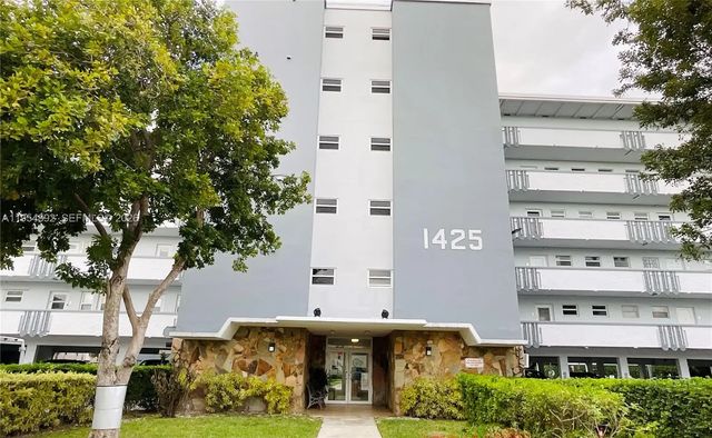 1425 Atlantic Shores Boulevard #209, Hallandale Beach
