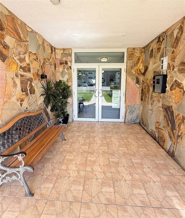 4 of 24 - 1425 Atlantic Shores Boulevard #209, Hallandale Beach, FL