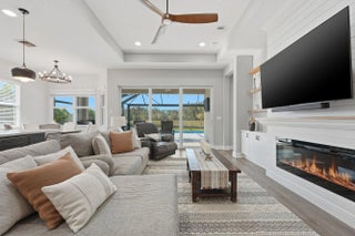 Photo of Listing #R11159417