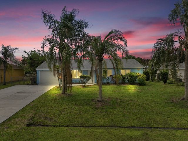 420 Se Streamlet Avenue, Port St. Lucie