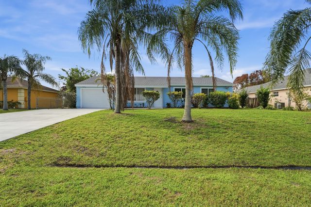 3 of 47 - 420 Se Streamlet Avenue, Port St. Lucie, FL