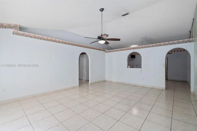 2 of 24 - 327 Ridge Court, , FL