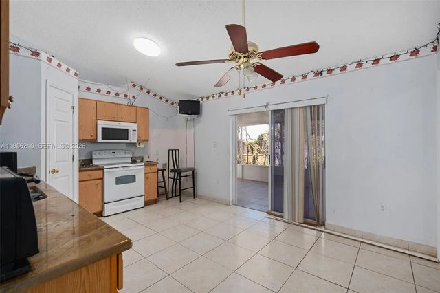 5 of 24 - 327 Ridge Court, , FL