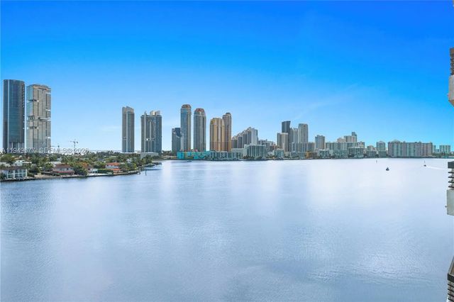 3600 Mystic Pointe Drive #1017, Aventura