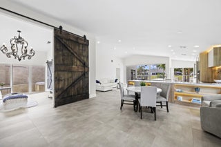 Photo of Listing #R11159492