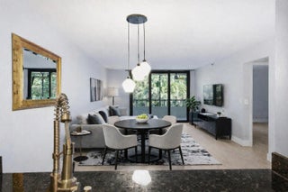 Photo of Listing #R11159503