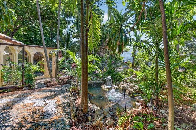 732 Nw 43rd Court, Oakland Park