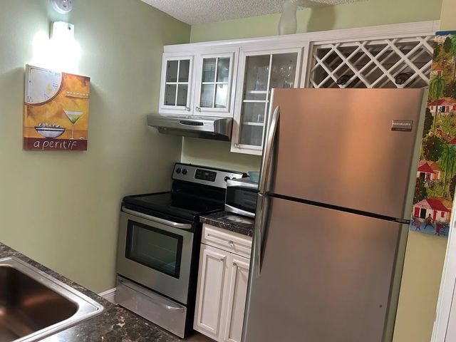 2771 Riverside Drive #213-a, Coral Springs