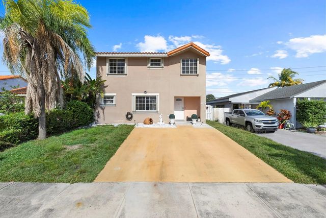 2 of 50 - 11951 Sw 208th Terrace, Miami, FL