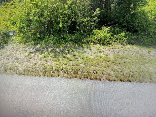 2 of 2 - 220 Lausanne Avenue, Lehigh Acres, FL