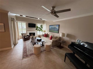 Photo of Listing #F10549607