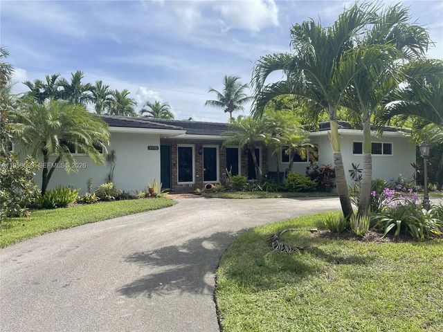 2 of 25 - 1110 Redbird Avenue, Miami Springs, FL