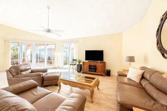 1020 Lytham Court, West Palm Beach