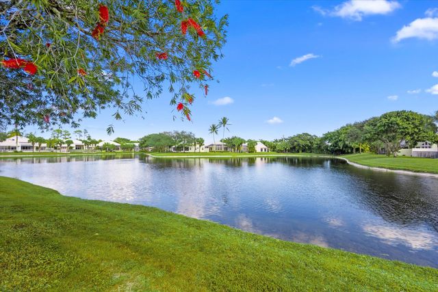 2 of 43 - 1020 Lytham Court, West Palm Beach, FL