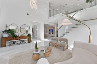 Photo of Listing #F10549575