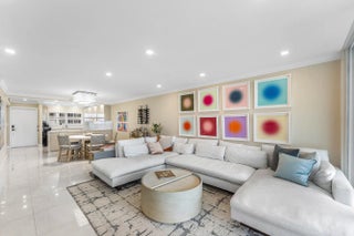 Photo of Listing #R11159718