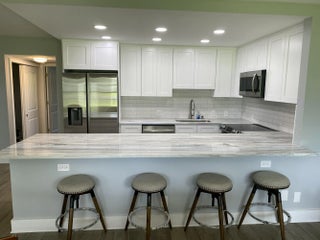 Photo of Listing #R11159752