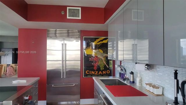 5 of 16 - 3600 Mystic Pointe Drive #913, Aventura, FL