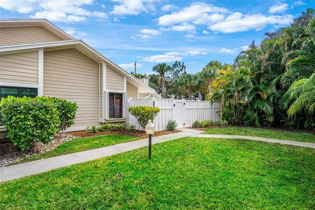 3 of 31 - 804 Summerwinds Lane, Jupiter, FL