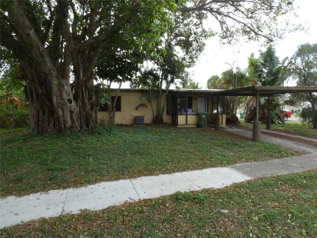 2 of 17 - 82 Tortuga Road, Palm Springs, FL