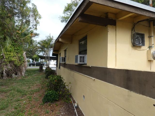 4 of 17 - 82 Tortuga Road, Palm Springs, FL