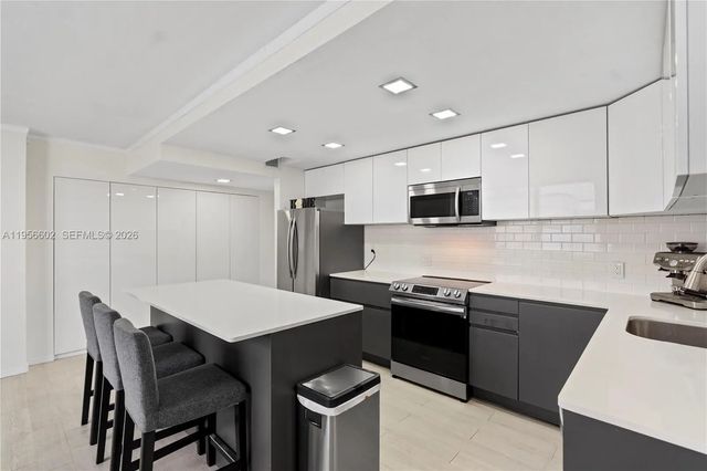 3440 Ne 192nd Street #5p-a, Aventura