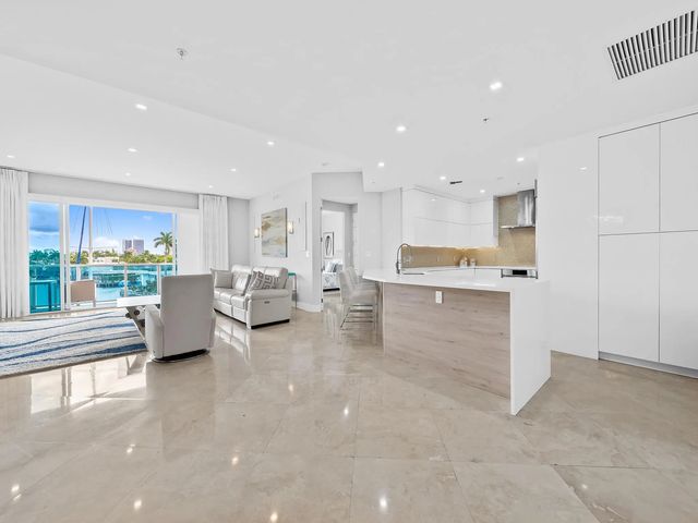 3 of 39 - 516 Hendricks Isle #4b, Fort Lauderdale, FL