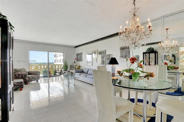 3 of 13 - 4330 Hillcrest Drive #807, Hollywood, FL