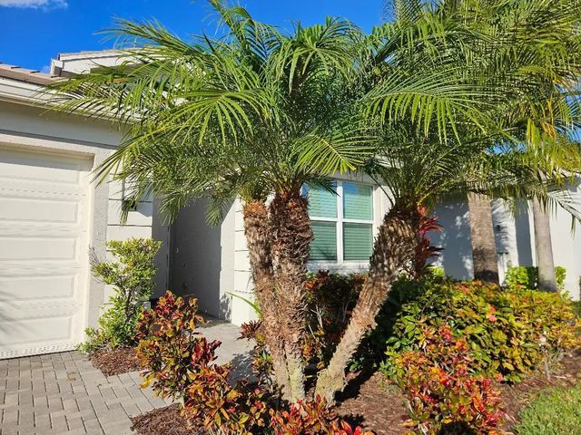 2 of 42 - 11087 Sw Carriage Hill Lane, Port St. Lucie, FL