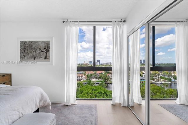 3610 Yacht Club Drive #1001, Aventura