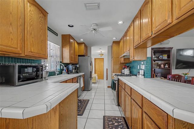 5 of 23 - 9412 Sw 184th Terrace, Cutler Bay, FL