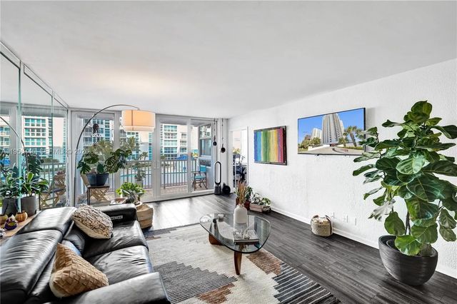 5 of 62 - 1370 S Ocean Boulevard #407, Pompano Beach, FL