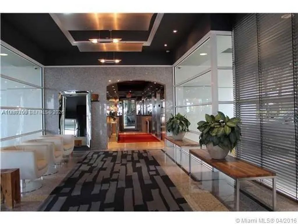 1402 Brickell Bay Drive #1103, Miami