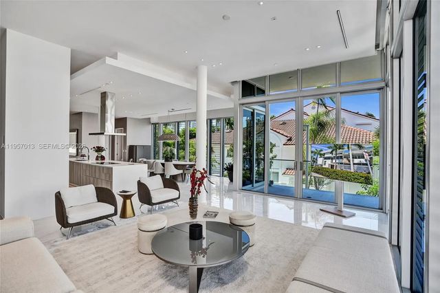 4 of 85 - 3750 Yacht Club Drive #th1, Aventura, FL