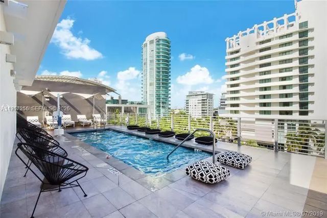 6080 Collins Avenue #ph09, Miami Beach